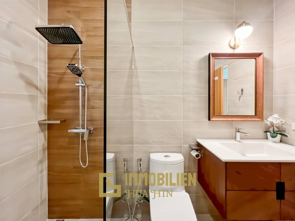 5-kW-Solaranlage / voll möbliert / 5 m x 10 m Überlauf Pool