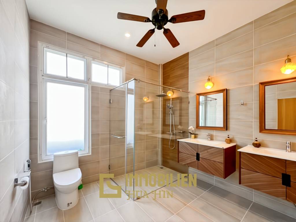 5-kW-Solaranlage / voll möbliert / 5 m x 10 m Überlauf Pool