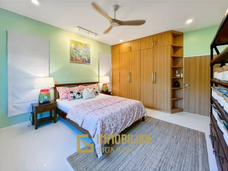 5-kW-Solaranlage / voll möbliert / 5 m x 10 m Überlauf Pool