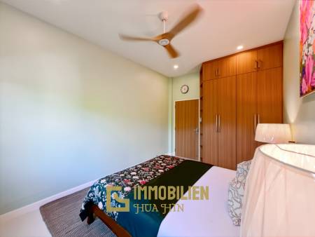 5-kW-Solaranlage / voll möbliert / 5 m x 10 m Überlauf Pool