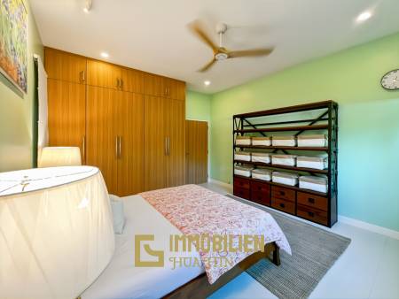 5-kW-Solaranlage / voll möbliert / 5 m x 10 m Überlauf Pool