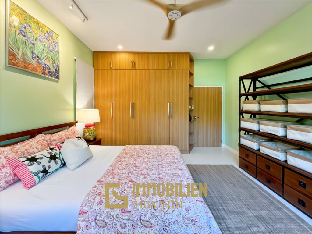 5-kW-Solaranlage / voll möbliert / 5 m x 10 m Überlauf Pool