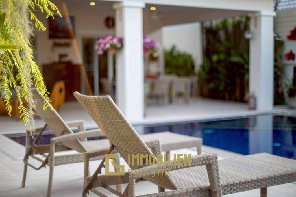 5-kW-Solaranlage / voll möbliert / 5 m x 10 m Überlauf Pool