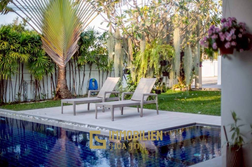 5-kW-Solaranlage / voll möbliert / 5 m x 10 m Überlauf Pool