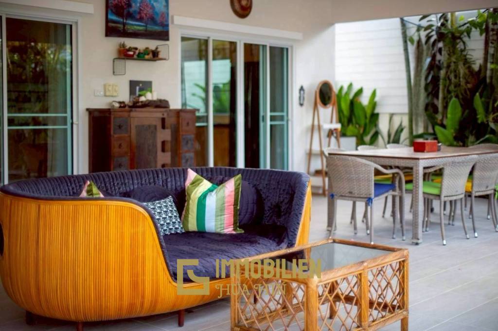 5-kW-Solaranlage / voll möbliert / 5 m x 10 m Überlauf Pool