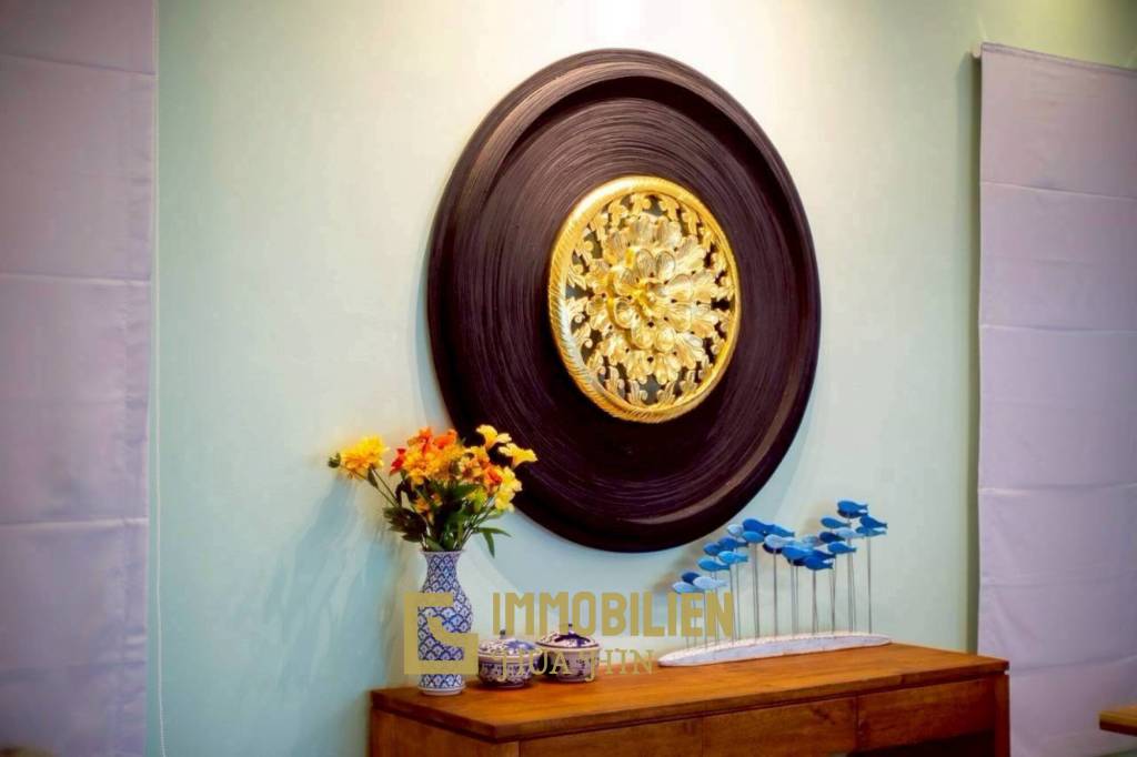 5-kW-Solaranlage / voll möbliert / 5 m x 10 m Überlauf Pool