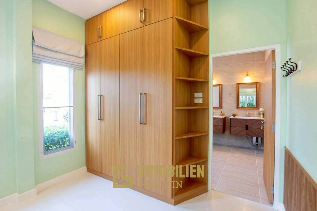 5-kW-Solaranlage / voll möbliert / 5 m x 10 m Überlauf Pool