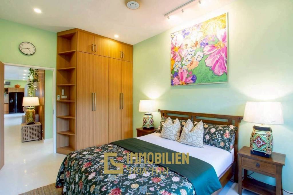 5-kW-Solaranlage / voll möbliert / 5 m x 10 m Überlauf Pool