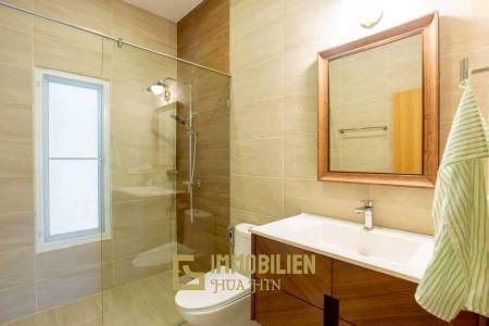 5-kW-Solaranlage / voll möbliert / 5 m x 10 m Überlauf Pool