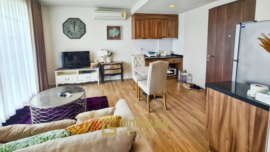 42 qm Wohnfläche / 7. Stock / großer Gemeinschaftspool