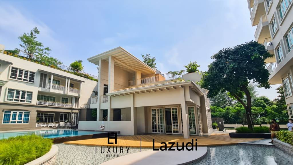 Surface habitable de 42 m² / 7e étage / grande piscine commune