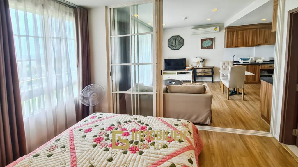 42 qm Wohnfläche / 7. Stock / großer Gemeinschaftspool