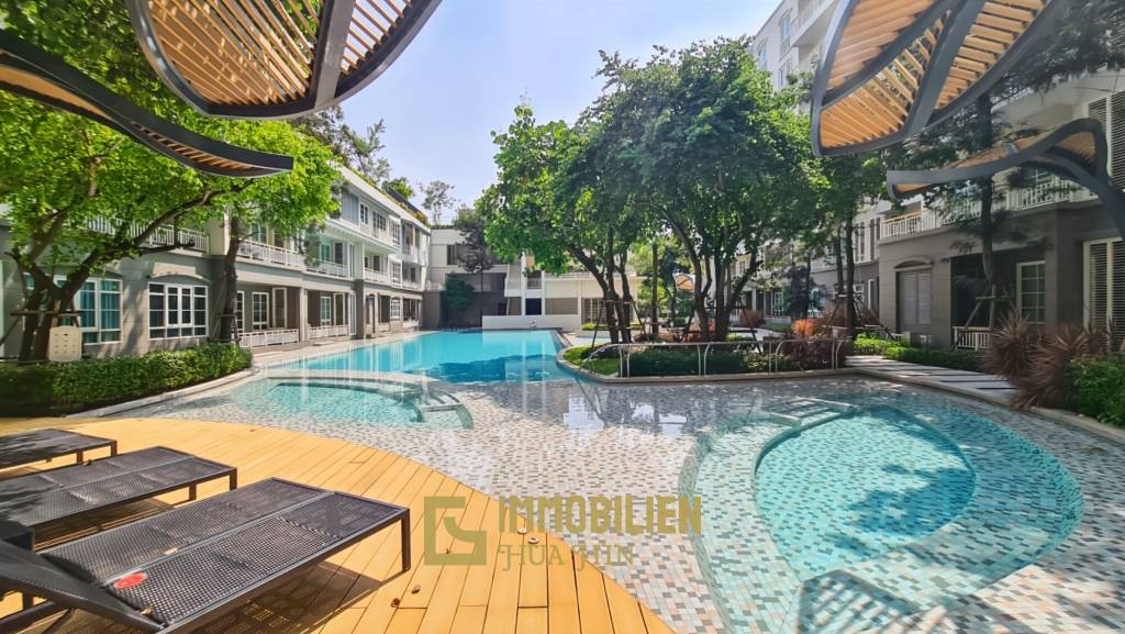 42 qm Wohnfläche / 7. Stock / großer Gemeinschaftspool