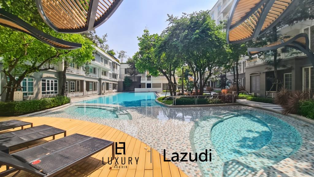 Surface habitable de 42 m² / 7e étage / grande piscine commune