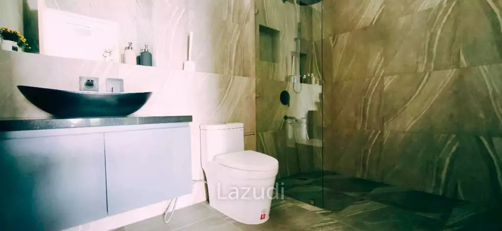 Newly Built Luxury Minimalist Pool Villa in Pattaya