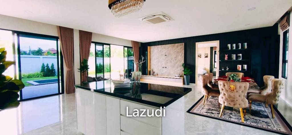 Newly Built Luxury Minimalist Pool Villa in Pattaya