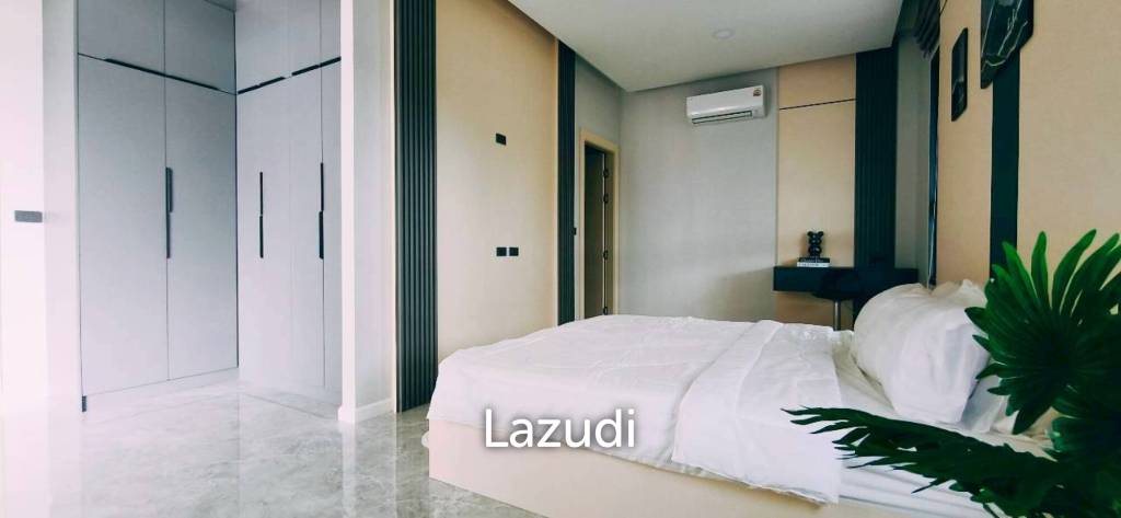 Newly Built Luxury Minimalist Pool Villa in Pattaya
