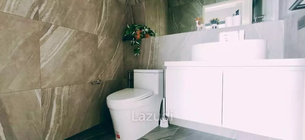 Newly Built Luxury Minimalist Pool Villa in Pattaya