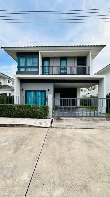 Spacious 3-Bedroom House for Rent in Koh Kaew