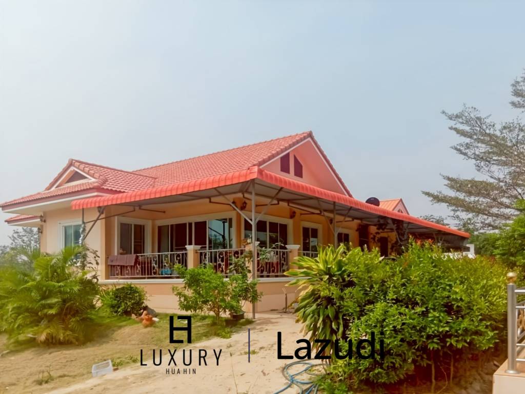 Maison individuelle / terrain de 5000 m² / plusieurs bâtiments