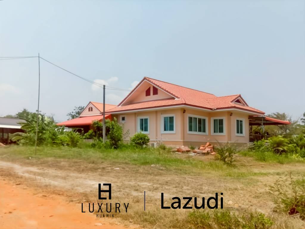 Maison individuelle / terrain de 5000 m² / plusieurs bâtiments