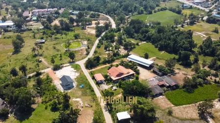 frei stehend / 5000 qm Grundstück / mehrere Gebäude