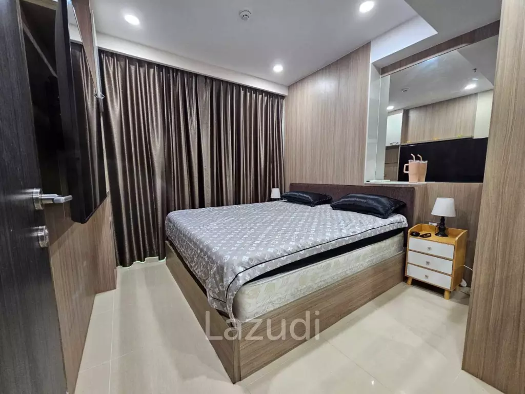 1 Bedroom 1 Bathroom 35 SQ.M. Dusit Grand Condo View