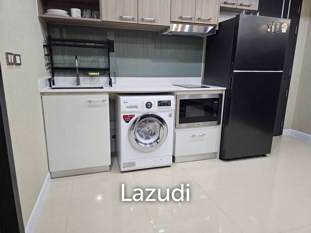 1 Bedroom 1 Bathroom 35 SQ.M. Dusit Grand Condo View