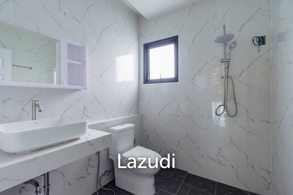 New Modern 188 sqm 3-Bed Villa in Happy Home Hua Hin, Thap Tai