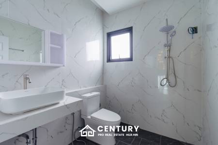 260 ตร.ม 3 เตียง 3 อาบน้ำ วิลล่า For ขาย