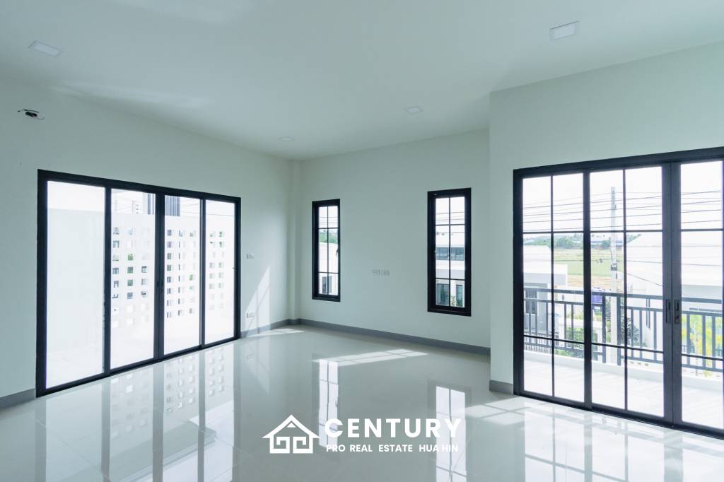 260 ตร.ม 3 เตียง 3 อาบน้ำ วิลล่า For ขาย