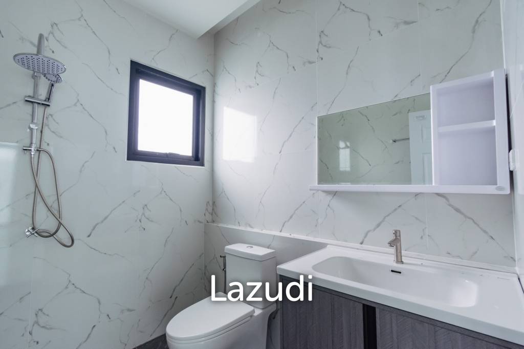 New Modern 188 sqm 3-Bed Villa in Happy Home Hua Hin, Thap Tai