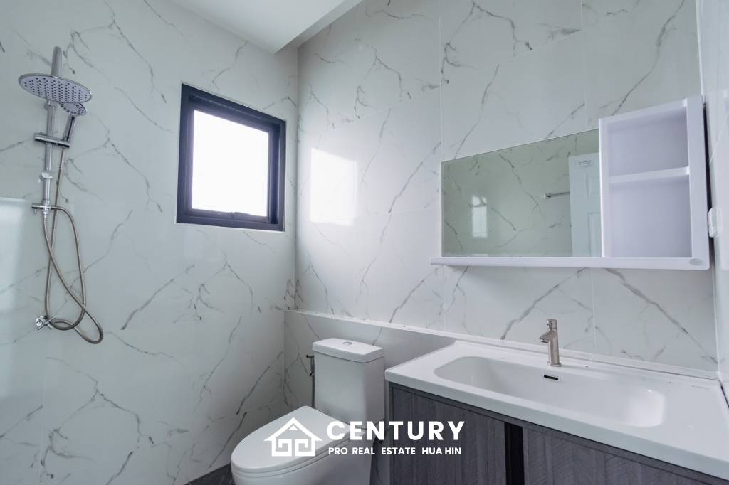 260 ตร.ม 3 เตียง 3 อาบน้ำ วิลล่า For ขาย