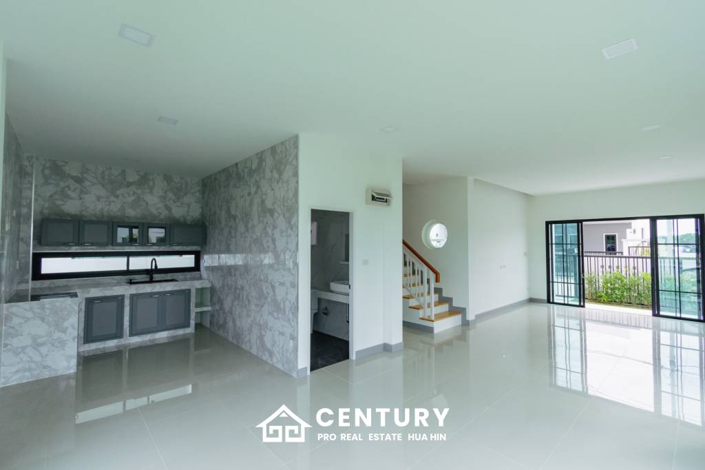 260 ตร.ม 3 เตียง 3 อาบน้ำ วิลล่า For ขาย