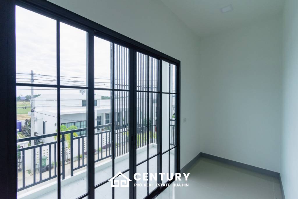 260 ตร.ม 3 เตียง 3 อาบน้ำ วิลล่า For ขาย