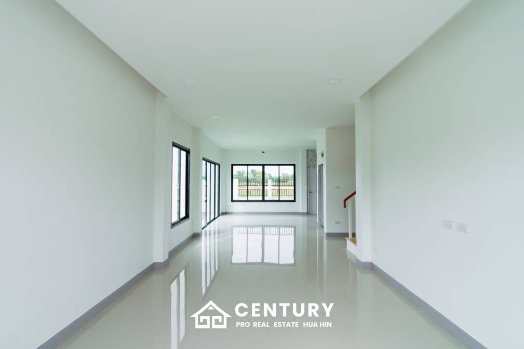 260 ตร.ม 3 เตียง 3 อาบน้ำ วิลล่า For ขาย