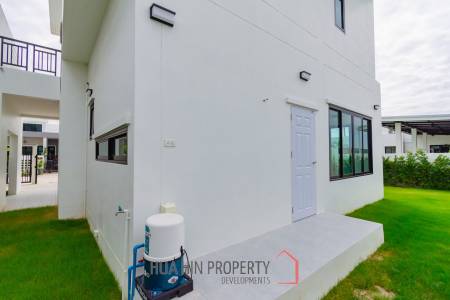 New Modern 188 sqm 3-Bed Villa in Happy Home Hua Hin, Thap Tai