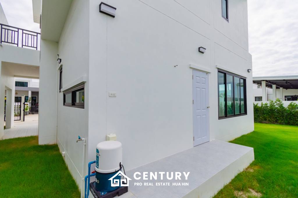 260 ตร.ม 3 เตียง 3 อาบน้ำ วิลล่า For ขาย