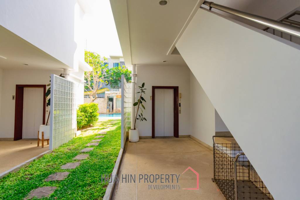 Prime Location! 2-Bedroom Sea View Unit at Baan SaeChuan Beachfront Condo