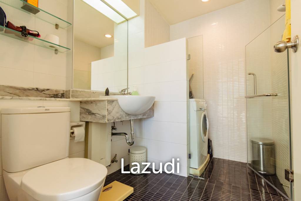 Prime Location! 2-Bedroom Sea View Unit at Baan SaeChuan Beachfront Condo