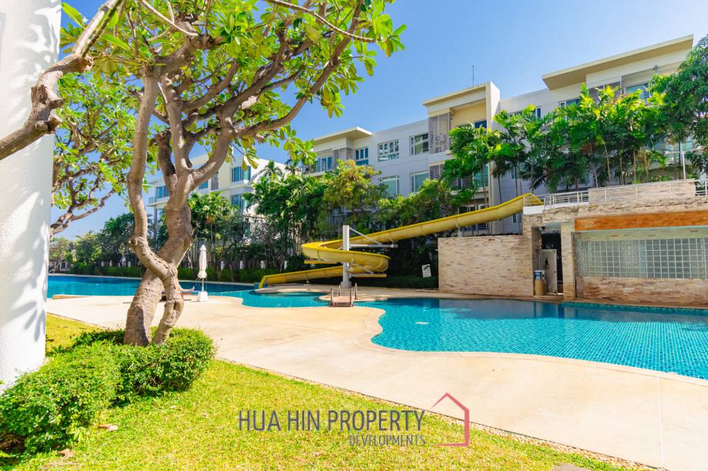 Prime Location! 2-Bedroom Sea View Unit at Baan SaeChuan Beachfront Condo