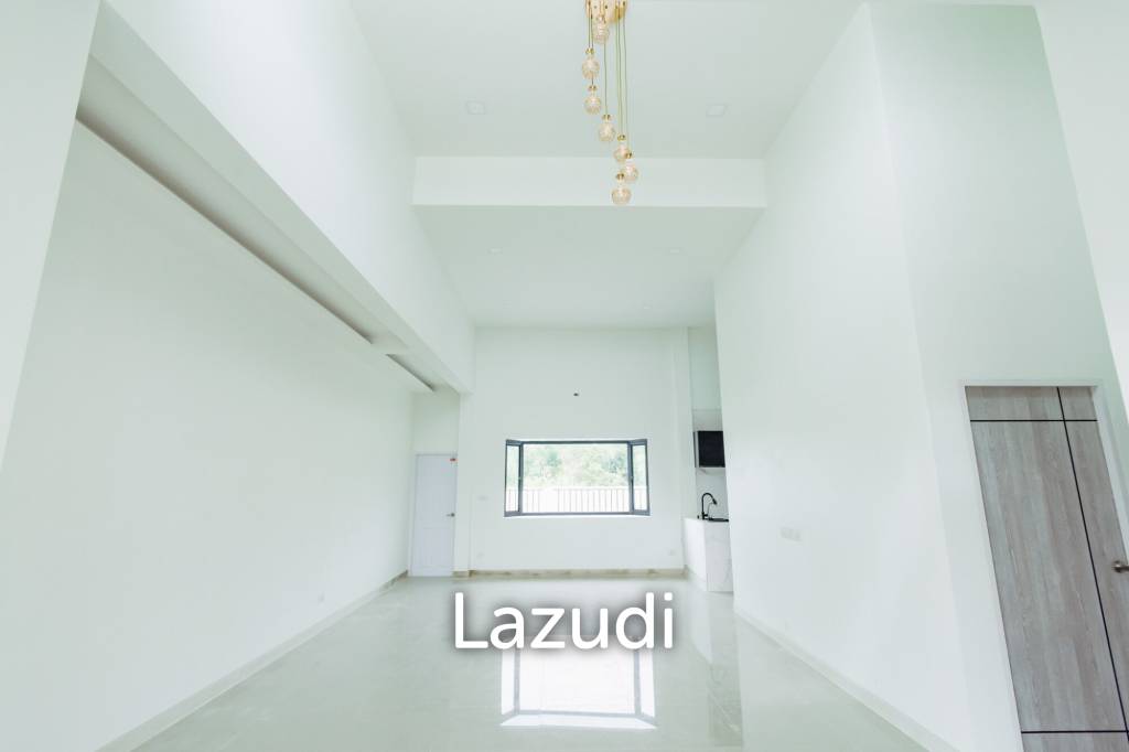 Modern 220 sqm Villa with Garden in Thap Tai Hua Hin