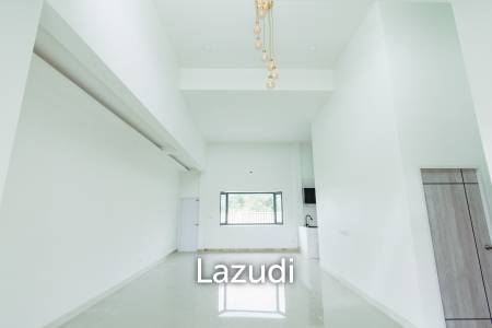 Modern 220 sqm Villa with Garden in Thap Tai Hua Hin