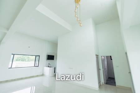 Modern 220 sqm Villa with Garden in Thap Tai Hua Hin