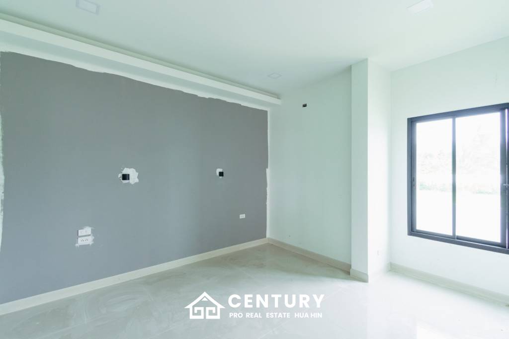 644 ตร.ม 3 เตียง 3 อาบน้ำ วิลล่า For ขาย