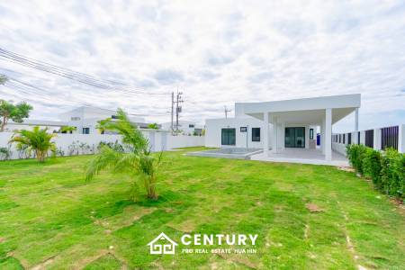 644 ตร.ม 3 เตียง 3 อาบน้ำ วิลล่า For ขาย