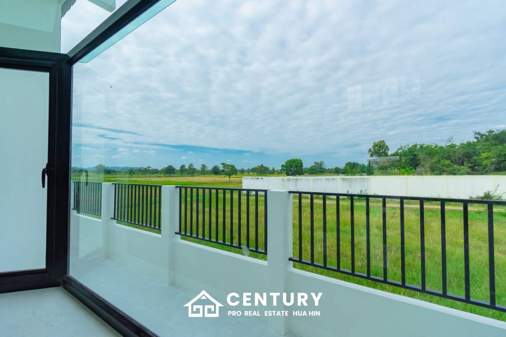 644 ตร.ม 3 เตียง 3 อาบน้ำ วิลล่า For ขาย