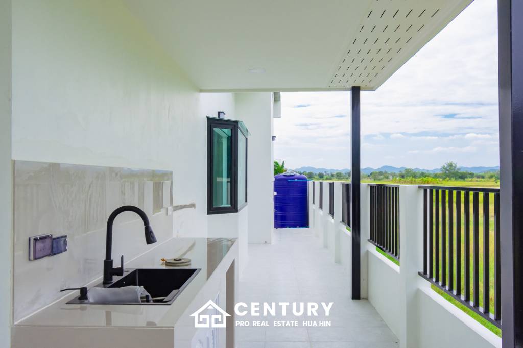 644 ตร.ม 3 เตียง 3 อาบน้ำ วิลล่า For ขาย