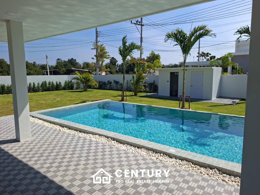 644 ตร.ม 3 เตียง 3 อาบน้ำ วิลล่า For ขาย