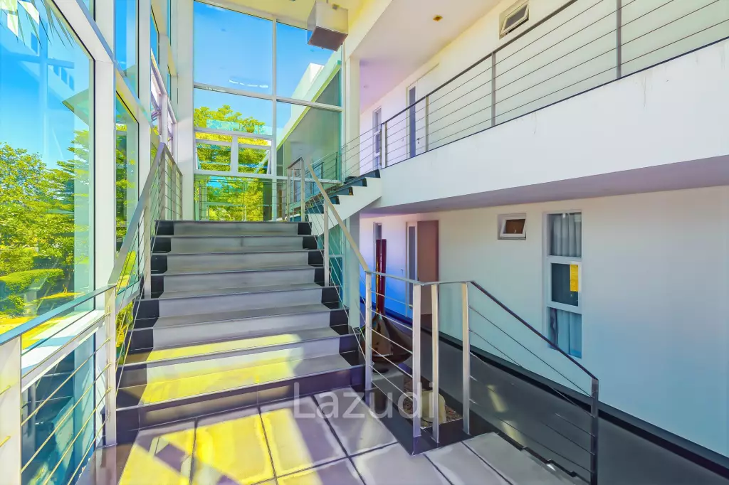 Baan Ing Phu - Exclusive Penthouse with Large Terrace and Rooftop Jacuzzi